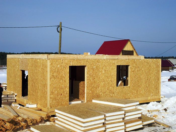 Технология строительства домов из Сип панелей: достоинства материала